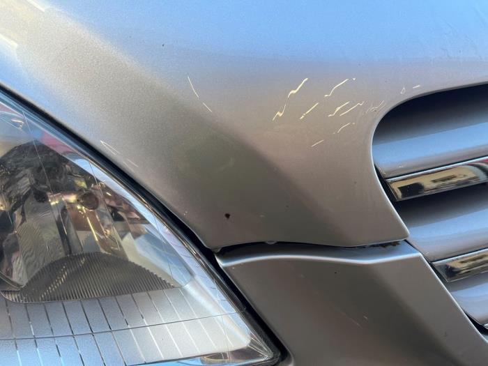 Mercedes B 1.5 B-160 16V Samochód złomowany (2011, Szary)