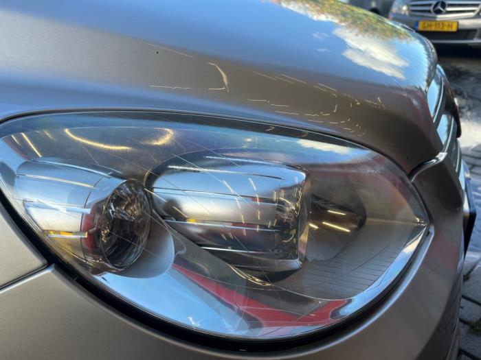 Mercedes B 1.5 B-160 16V Samochód złomowany (2011, Szary)