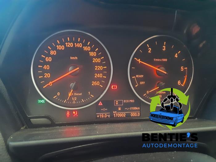 BMW 1 serie 116d 1.5 12V TwinPower Skrotfordon (2016, GLACIER-SILBER METALLIC)