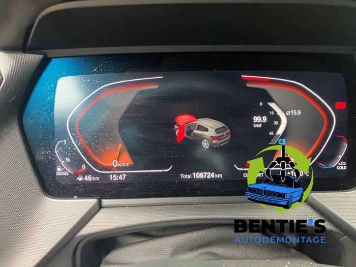 BMW 1 serie 116d 1.5 12V TwinPower Skrotfordon (2019, BLAUW)