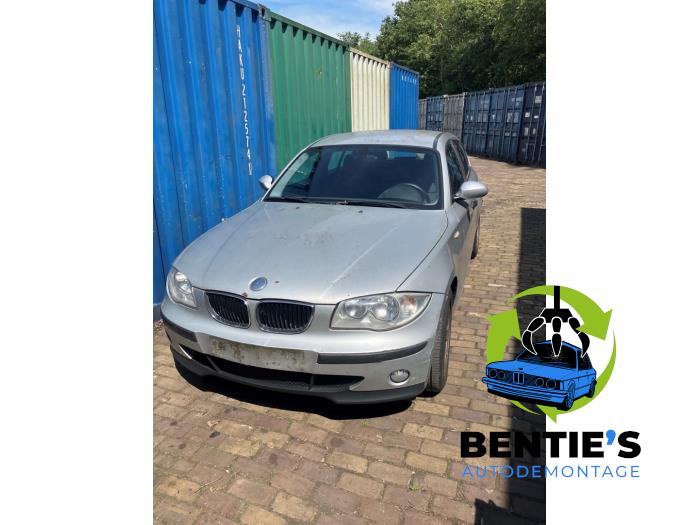 BMW 1 serie 118d 16V Skrotfordon (2004, GRIJS)