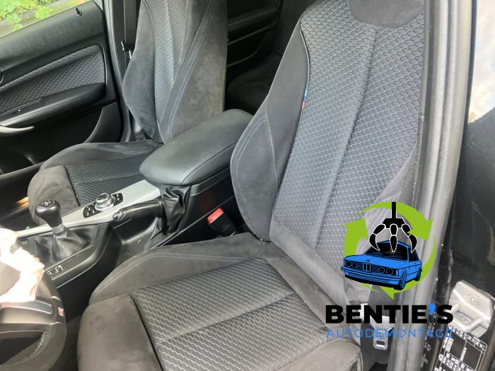 BMW 1 serie 116d 1.5 12V TwinPower Skrotfordon (2016, ZWART)