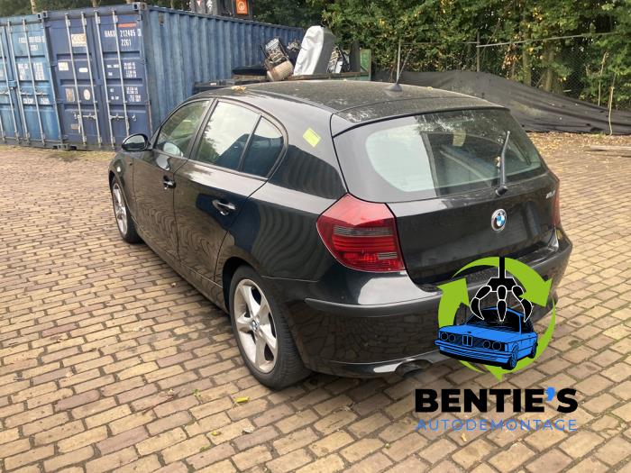 BMW 1 serie 116i 1.6 16V Sloopvoertuig (2009, Zwart)