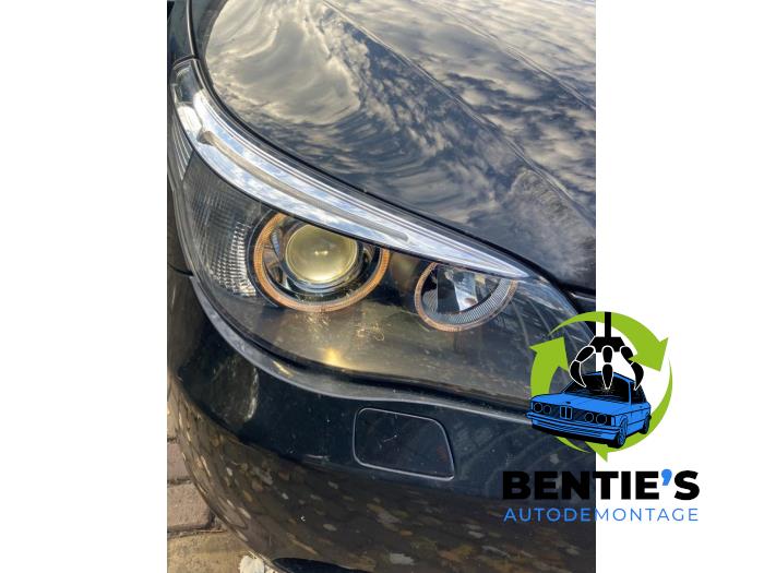 BMW 5 serie Touring 525i 24V Skrotfordon (2004, ZWART)