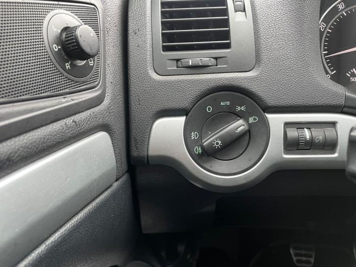 Skoda Octavia Combi 2.0 Turbo FSI 16V RS Sloopvoertuig (2010, Grijs)