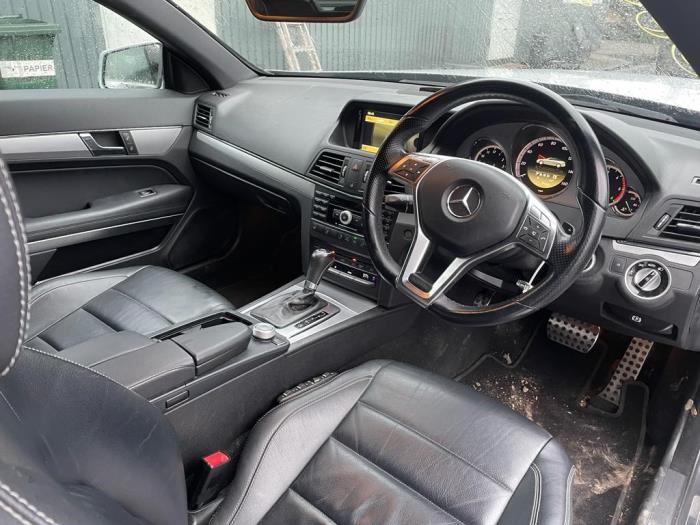 Mercedes E E-250 CDI,d 16V BlueEfficiency, BlueTEC Skrotfordon (2012, GRIJS ZILVER ZILVERGRIJS)