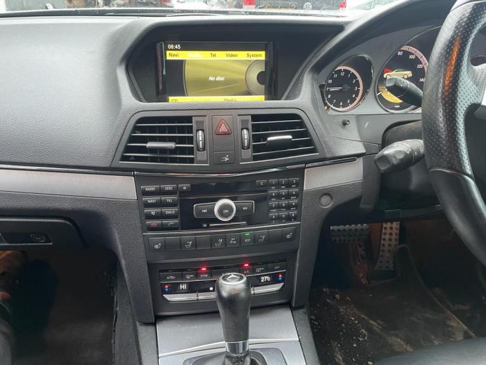 Mercedes E E-250 CDI,d 16V BlueEfficiency, BlueTEC Skrotfordon (2012, GRIJS ZILVER ZILVERGRIJS)