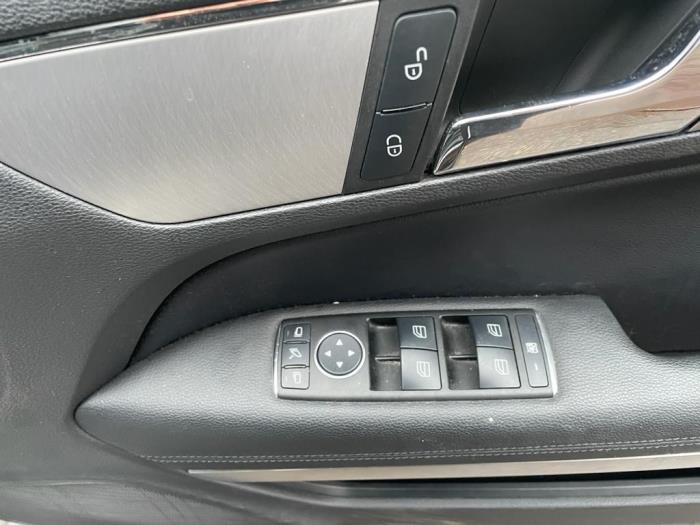 Mercedes E E-250 CDI,d 16V BlueEfficiency, BlueTEC Skrotfordon (2012, GRIJS ZILVER ZILVERGRIJS)