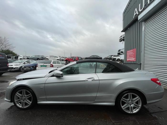 Mercedes E E-250 CDI,d 16V BlueEfficiency, BlueTEC Skrotfordon (2012, GRIJS ZILVER ZILVERGRIJS)