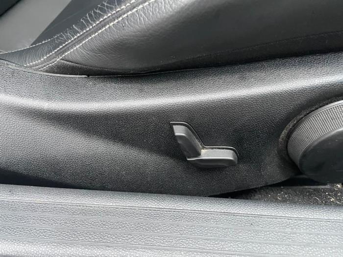 Mercedes E E-250 CDI,d 16V BlueEfficiency, BlueTEC Skrotfordon (2012, GRIJS ZILVER ZILVERGRIJS)