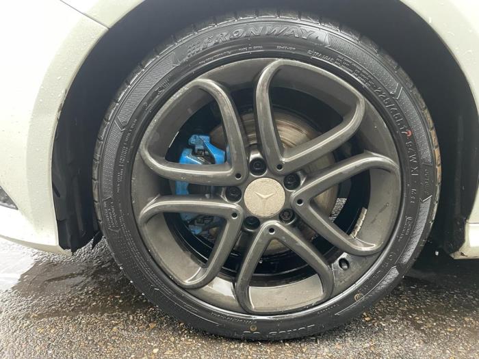 Mercedes A 1.6 A-180 16V Skrotfordon (2013, WIT)