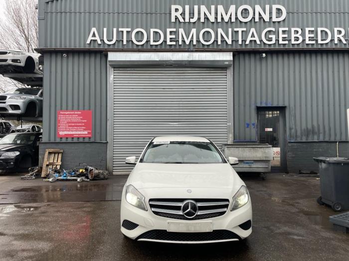 Mercedes A 1.6 A-180 16V Skrotfordon (2013, WIT)