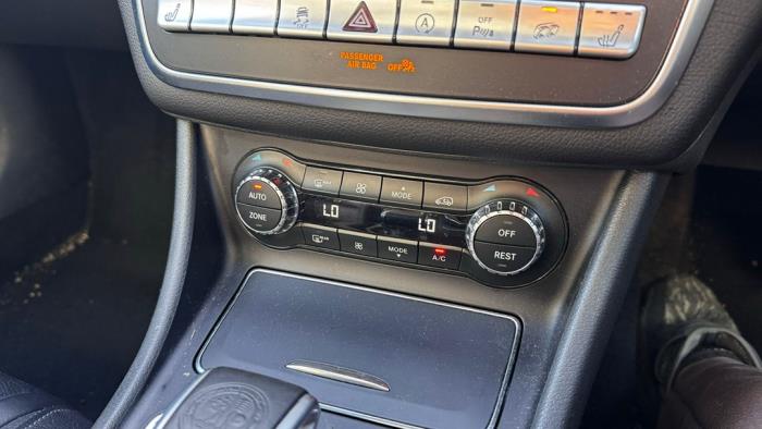 Mercedes GLA AMG 2.0 45 AMG Turbo 16V Skrotfordon (2019, METALLIC MUISGRIJS GRIJS)