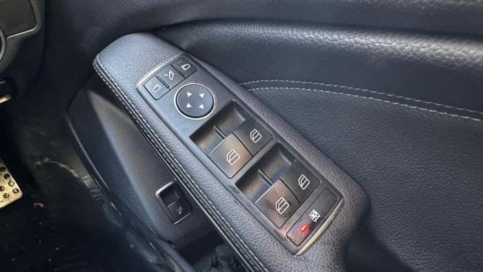 Mercedes GLA AMG 2.0 45 AMG Turbo 16V Skrotfordon (2019, METALLIC MUISGRIJS GRIJS)