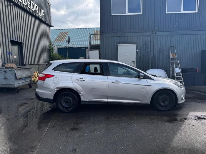 Ford Focus 3 Wagon 1.6 TDCi ECOnetic Sloopvoertuig (2013, Metallic, Zilvergrijs)