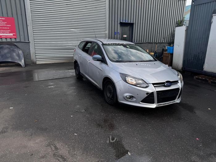 Ford Focus 3 Wagon 1.6 TDCi ECOnetic Sloopvoertuig (2013, Metallic, Zilvergrijs)
