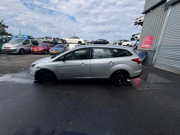 Ford Focus 3 Wagon 1.6 TDCi ECOnetic Sloopvoertuig (2013, Metallic, Zilvergrijs)