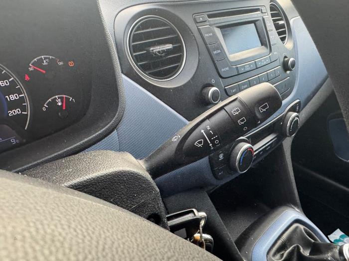 Hyundai i10 1.0 12V Skrotfordon (2013, WIT)