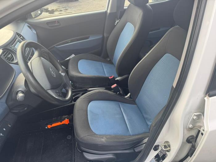 Hyundai i10 1.0 12V Skrotfordon (2013, WIT)