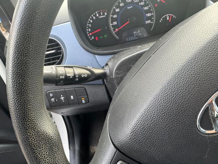 Hyundai i10 1.0 12V Skrotfordon (2013, WIT)