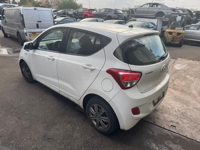 Hyundai i10 1.0 12V Skrotfordon (2013, WIT)