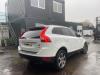 Volvo XC60 I 2.0 DRIVe 20V Sloopvoertuig (2011, Metallic, Wit)