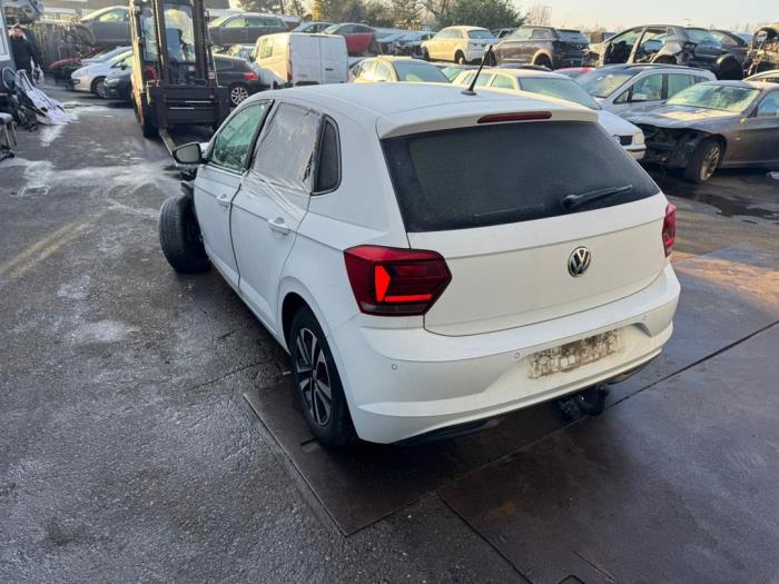 Volkswagen Polo VI 1.0 MPI 12V Salvage vehicle (2020, White)