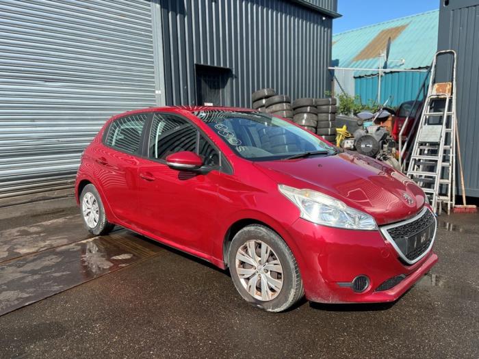 Peugeot 208 I 1.2 Vti 12V PureTech 82 Skrotfordon (2012, ROOD METALLIC ROOD)