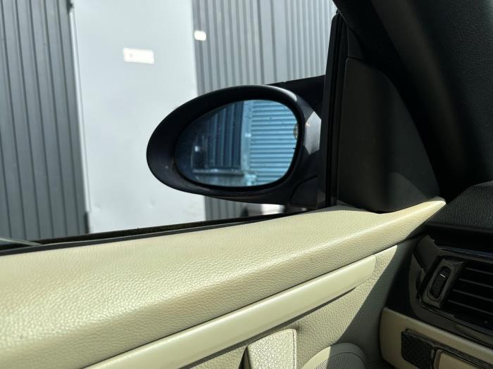 BMW 3 serie 330i 24V Skrotfordon (2007, GRIJS METALLIC ZILVERGRIJS ZILVERGRIJS)