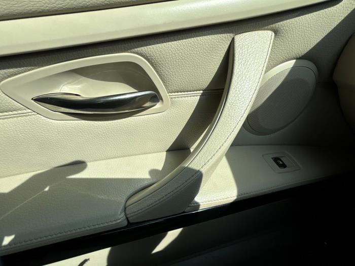 BMW 3 serie 330i 24V Skrotfordon (2007, GRIJS METALLIC ZILVERGRIJS ZILVERGRIJS)