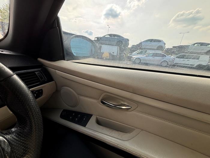 BMW 3 serie 330i 24V Skrotfordon (2007, GRIJS METALLIC ZILVERGRIJS ZILVERGRIJS)