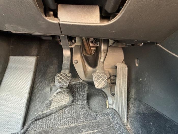 Volkswagen Passat 2.0 FSI 16V Samochód złomowany (2007, Czarny)