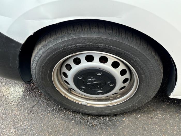 Peugeot Expert 2.0 Blue HDi 120 16V Skrotfordon (2020, WIT)