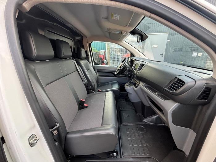 Peugeot Expert 2.0 Blue HDi 120 16V Skrotfordon (2020, WIT)