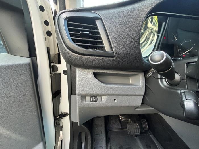 Peugeot Expert 2.0 Blue HDi 120 16V Skrotfordon (2020, WIT)