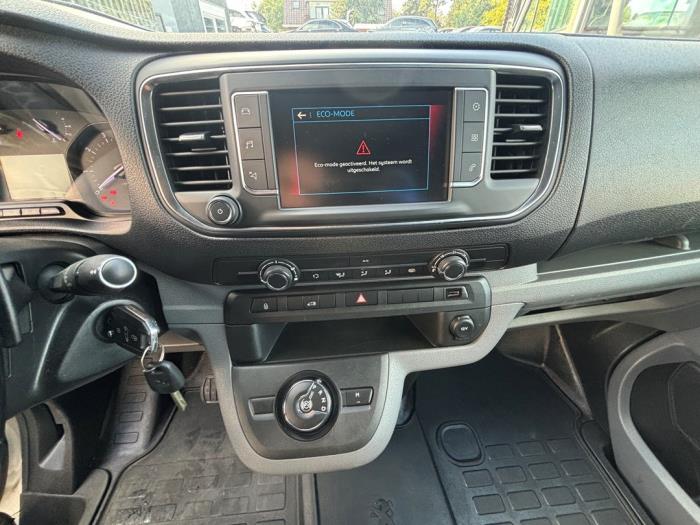 Peugeot Expert 2.0 Blue HDi 120 16V Skrotfordon (2020, WIT)