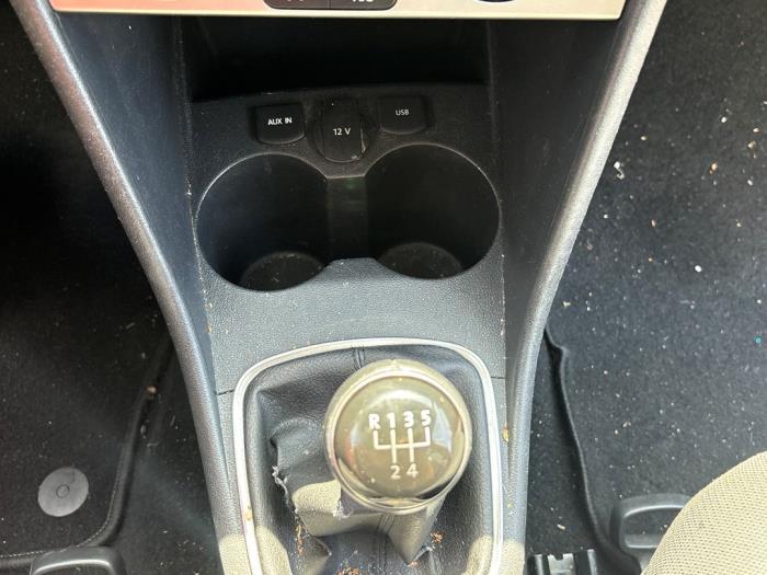 Volkswagen Polo V 1.4 TDI DPF BlueMotion technology Vehículo de desguace (2014, Negro)