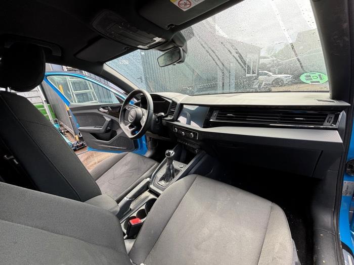 Audi A1 Sportback 1.0 30 TFSI 12V Sloopvoertuig (2020, Saffierblauw)