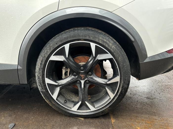 Cupra Formentor 1.4 e-Hybrid 16V Samochód złomowany (2022, Bialy)