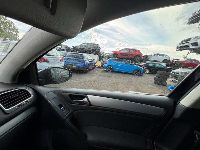 Volkswagen Golf VI 1.4 TSI 122 16V Épave (2009, Noir)