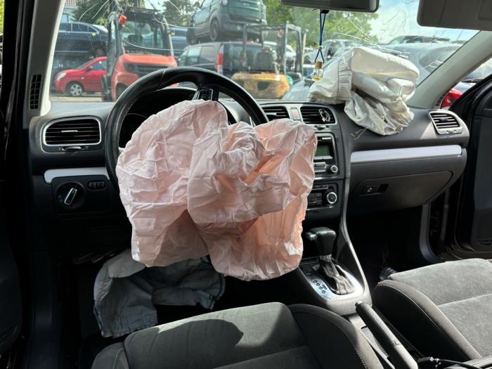 Volkswagen Golf VI 1.4 TSI 122 16V Épave (2009, Noir)