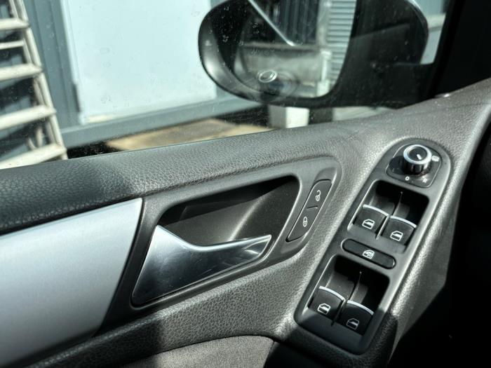 Volkswagen Golf VI 1.4 TSI 122 16V Épave (2009, Noir)