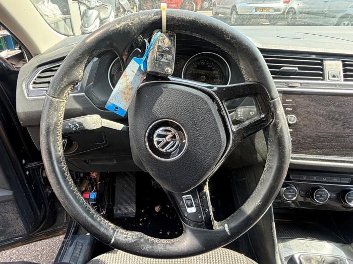 Volkswagen Tiguan 1.4 TSI 16V Salvage vehicle (2018, Dark, Silver grey, Mousey)