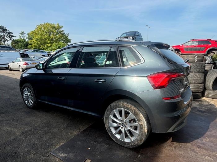 Skoda Kamiq 1.0 TSI 12V Vehículo de desguace (2020, Oscuro, Gris plateado, Gris ratón)