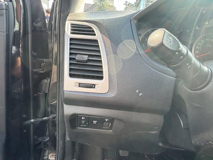 Hyundai i20 1.2i 16V Samochód złomowany (2010, Czarny)