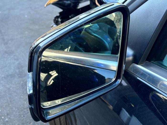 Mercedes C 1.8 C-180 CGI 16V Samochód złomowany (2011, Czarny)