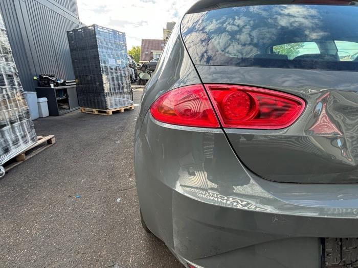 Seat Leon 1.4 TSI 16V Skrotfordon (2010, GRIJS)