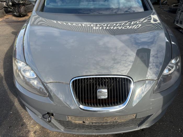 Seat Leon 1.4 TSI 16V Skrotfordon (2010, GRIJS)