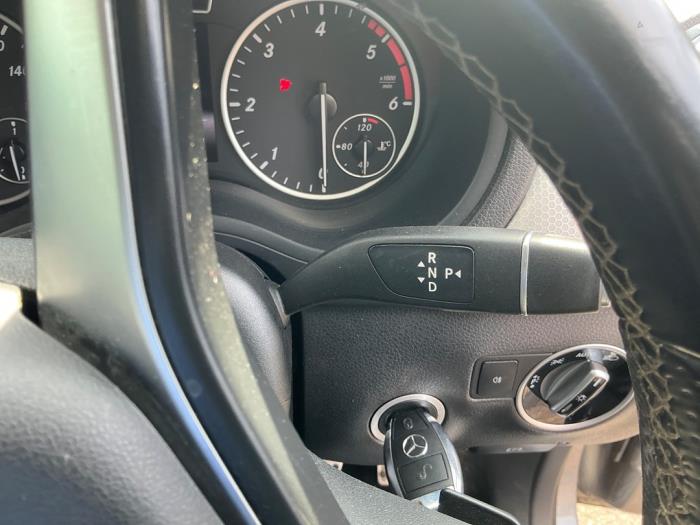 Mercedes B 1.8 B-180 CDI BlueEFFICIENCY 16V Épave (2013, Gris, Gris souris)