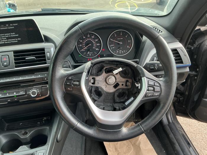 BMW 1 serie 116d 1.5 12V TwinPower Samochód złomowany (2016, Metalik, Czarny)